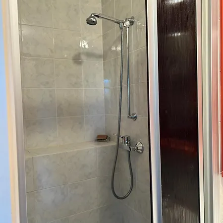 Maison 14 Couchages, A 200metres Des Remparts, Marais,