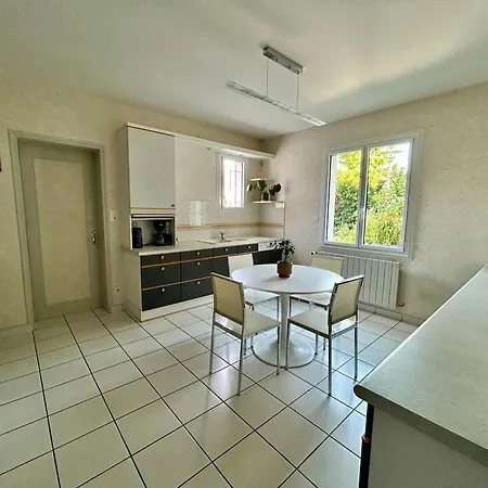 Maison 14 Couchages, A 200metres Des Remparts, Marais, Semesterbostad *